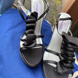 Ivy by dyeables black satin